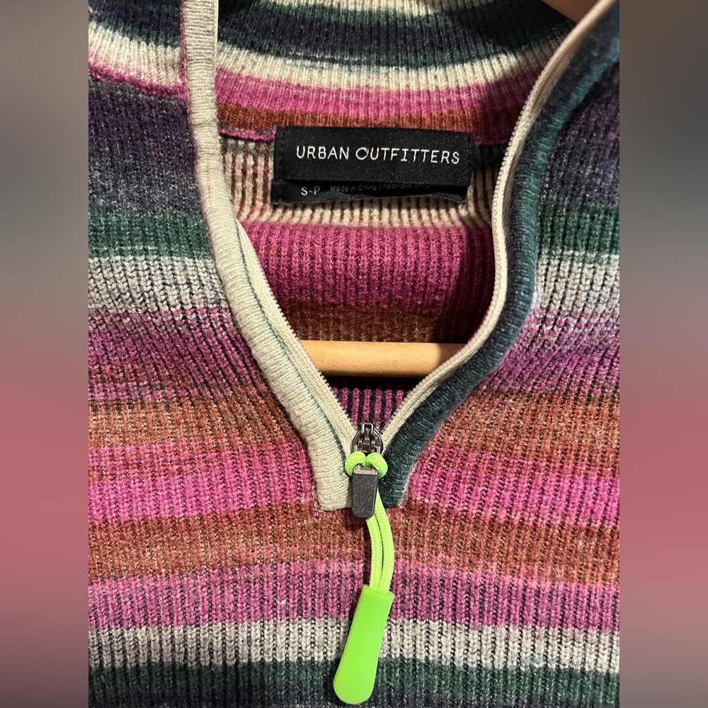 Urban Outfitters Lexi Cropped Viscose Blend Half Zip Sweater Top Striped Small - Picture 6 of 13